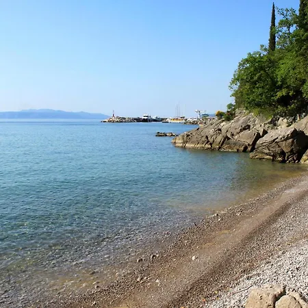 شقة With Parking Space - 23795 *