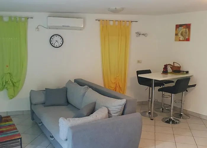 With Parking Space - 23795 Daire Opatija